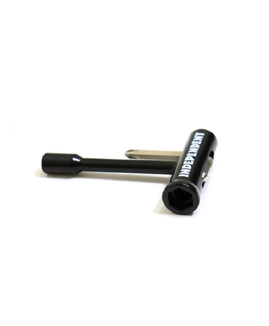 HERRAMIENTA PARA PATINETA  INDEPENDENT BLACK